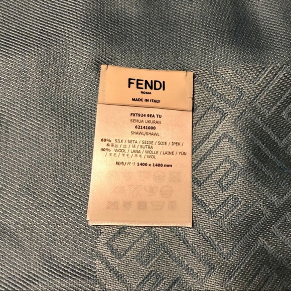 ⛔️SOLD⛔️ Fendi FF Shawl Scarf Brand New In Box - Picture 6 of 8